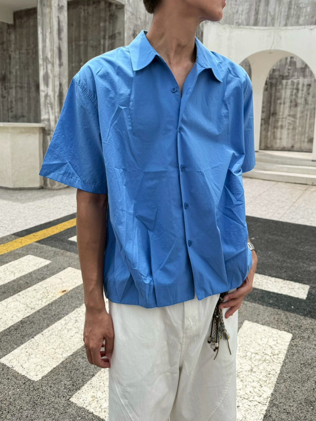 下直打褶短袖襯衫