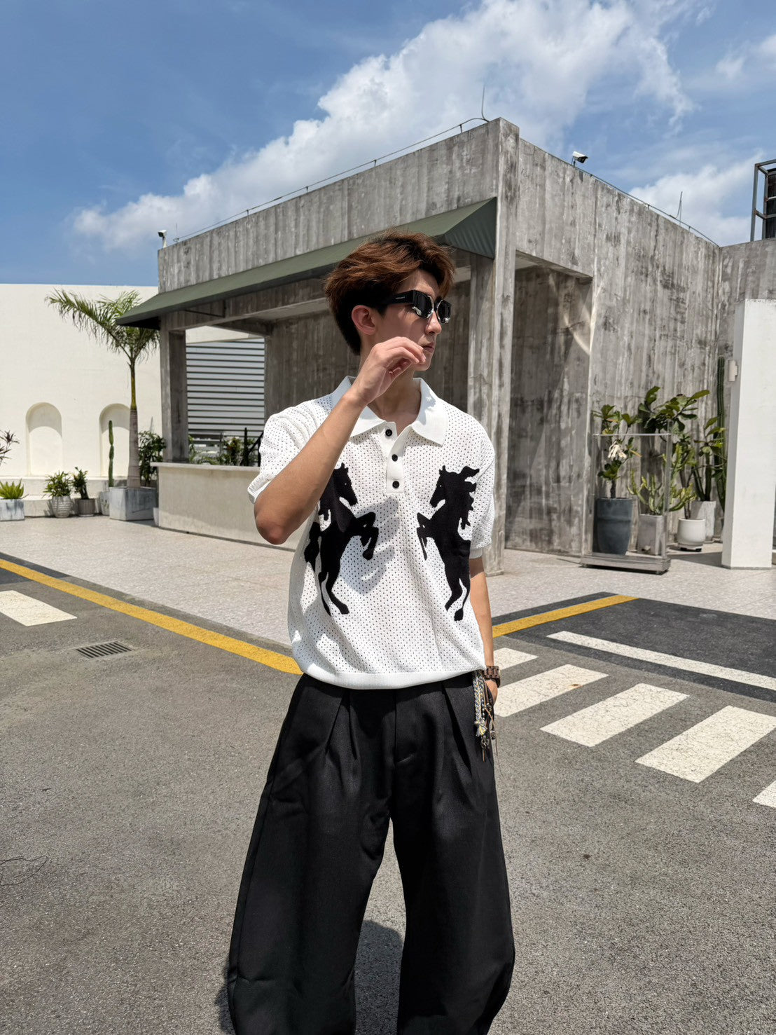 雙馬簍空POLO衫