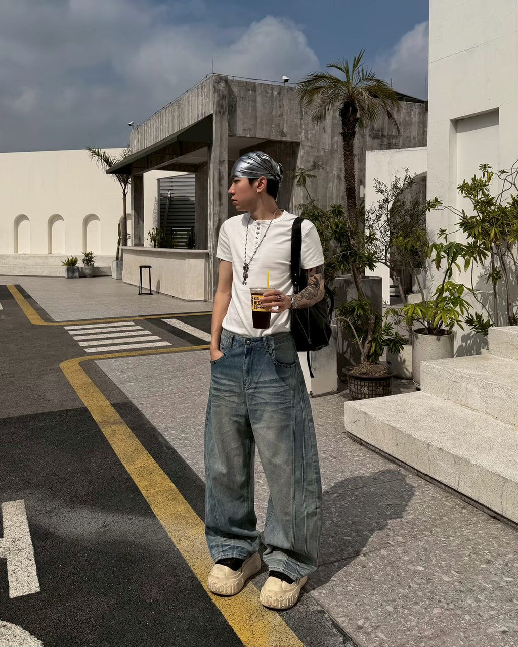 寶石解構裁片彎刀牛仔褲