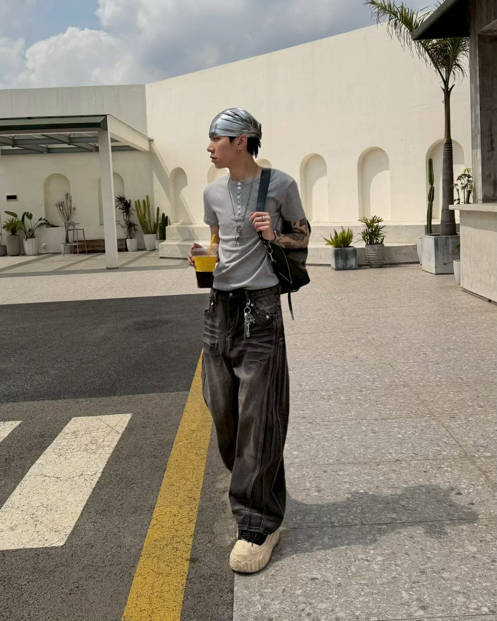 寶石解構裁片彎刀牛仔褲