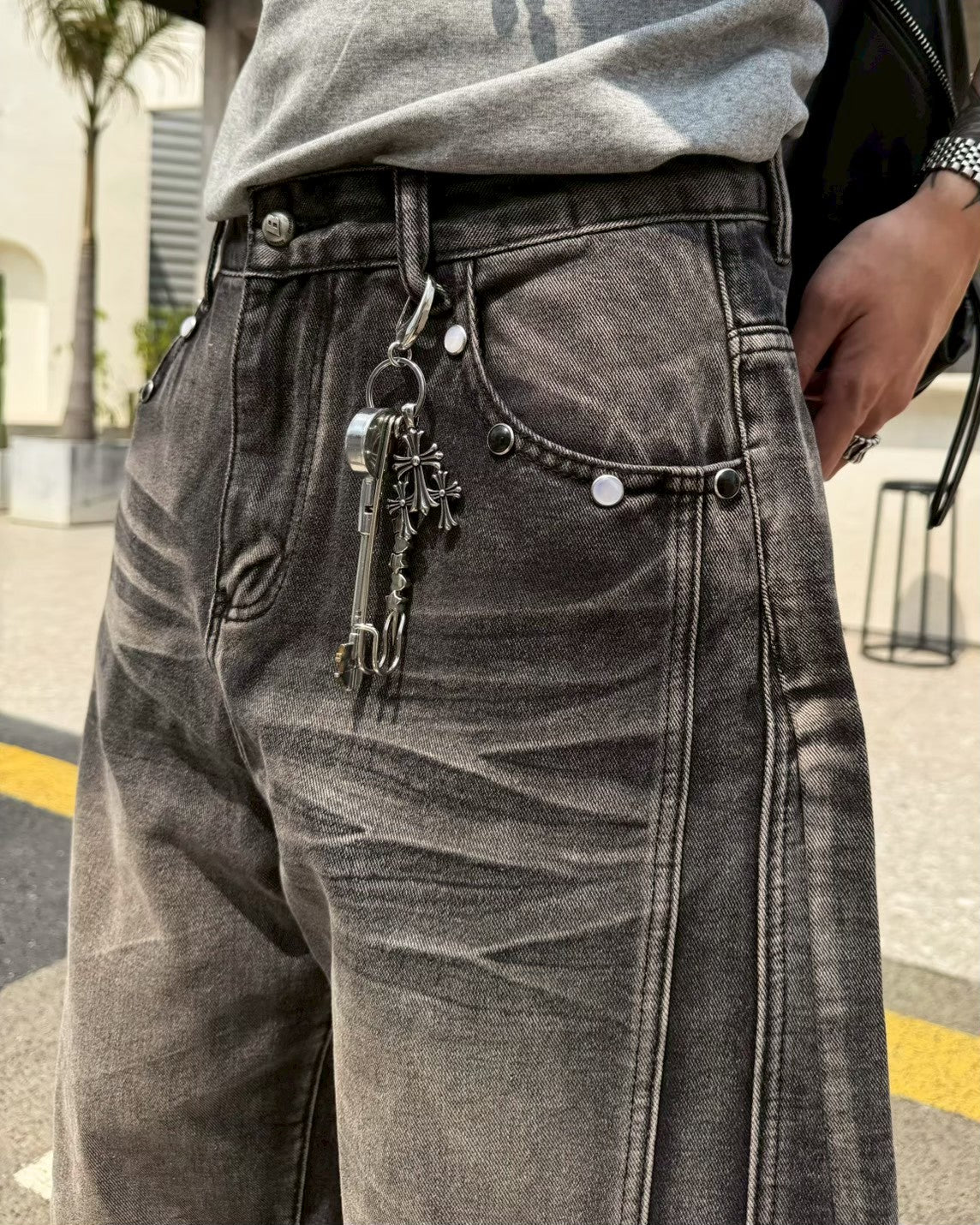 寶石解構裁片彎刀牛仔褲