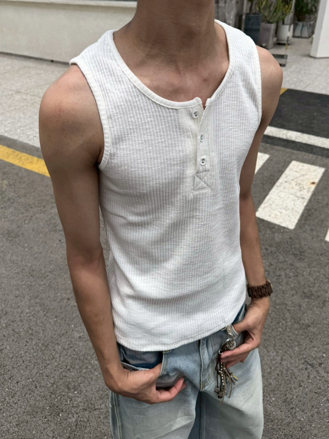 三排釦羅紋合身背心