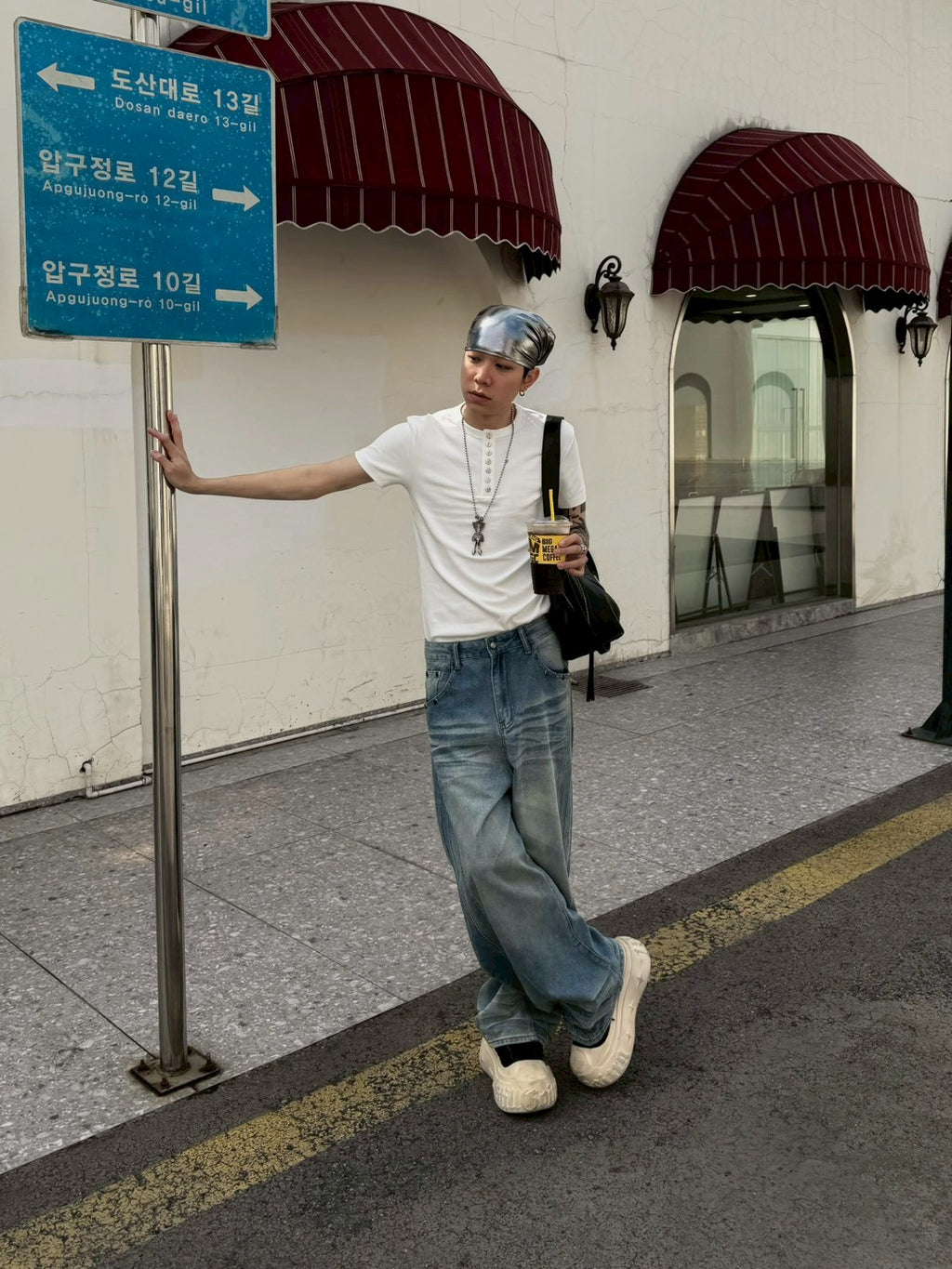 寶石解構裁片彎刀牛仔褲