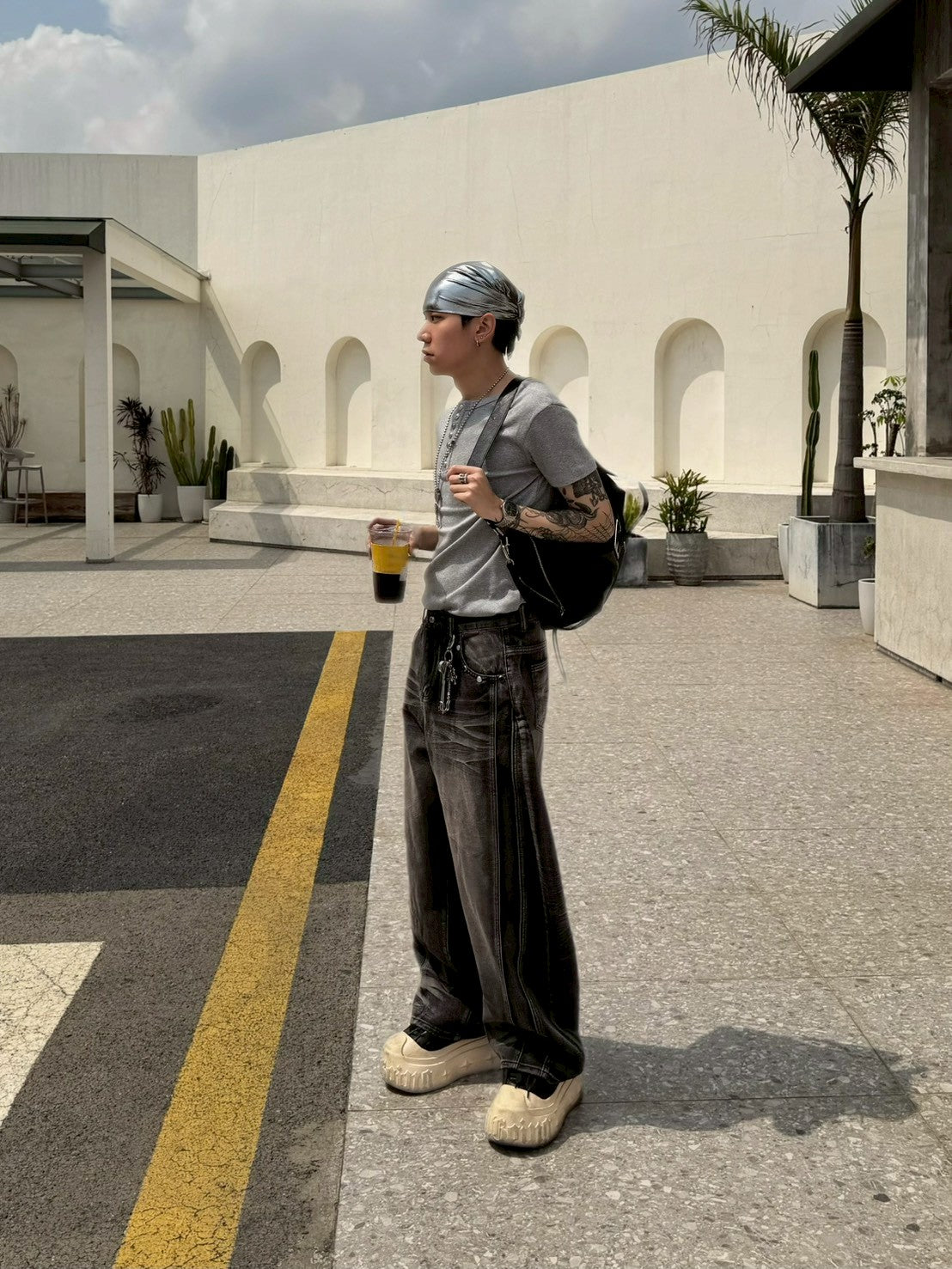 寶石解構裁片彎刀牛仔褲