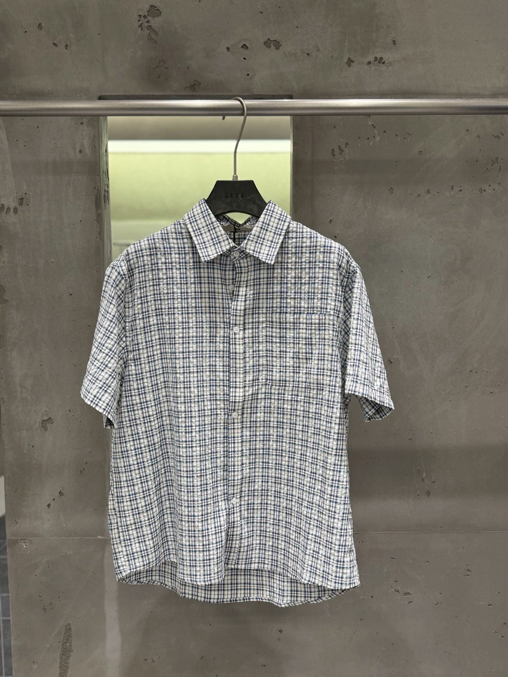 細格紋泡泡紗襯衫