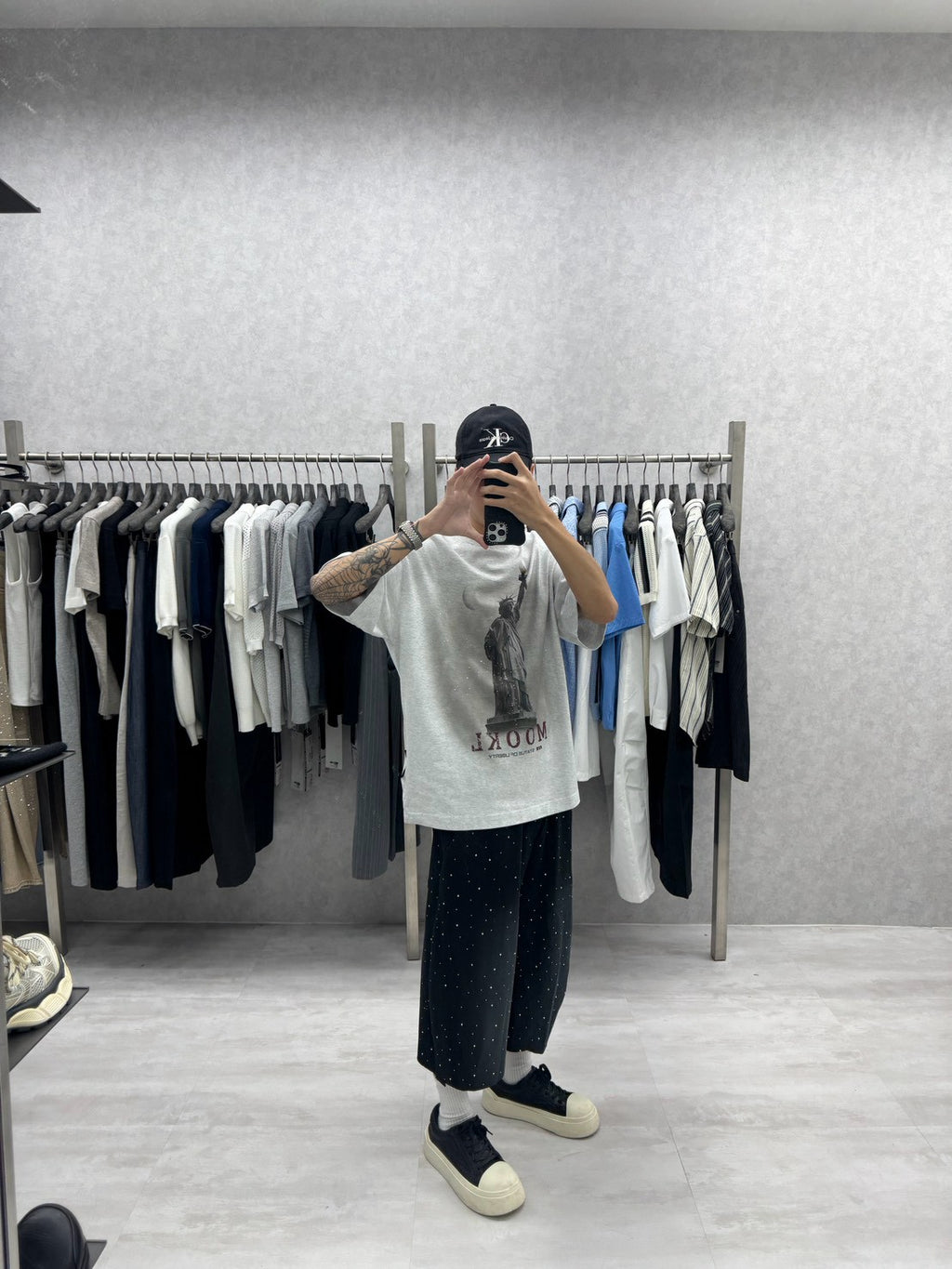 鑽閃渲染刷白七分彎刀棉短褲