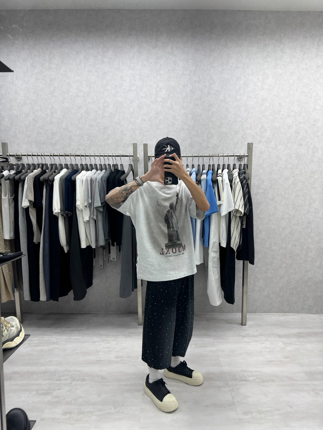 鑽閃渲染刷白七分彎刀棉短褲