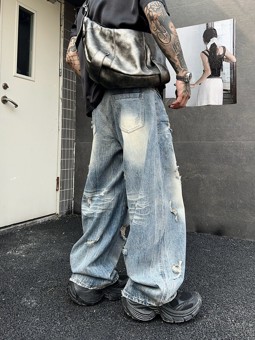 完美廓形水洗破壞牛仔褲