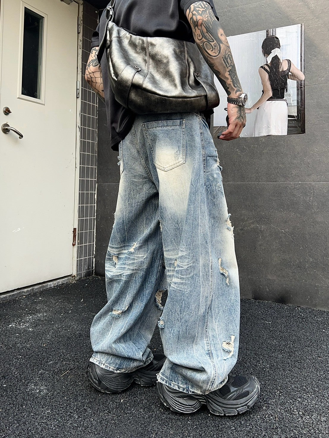 完美廓形水洗破壞牛仔褲