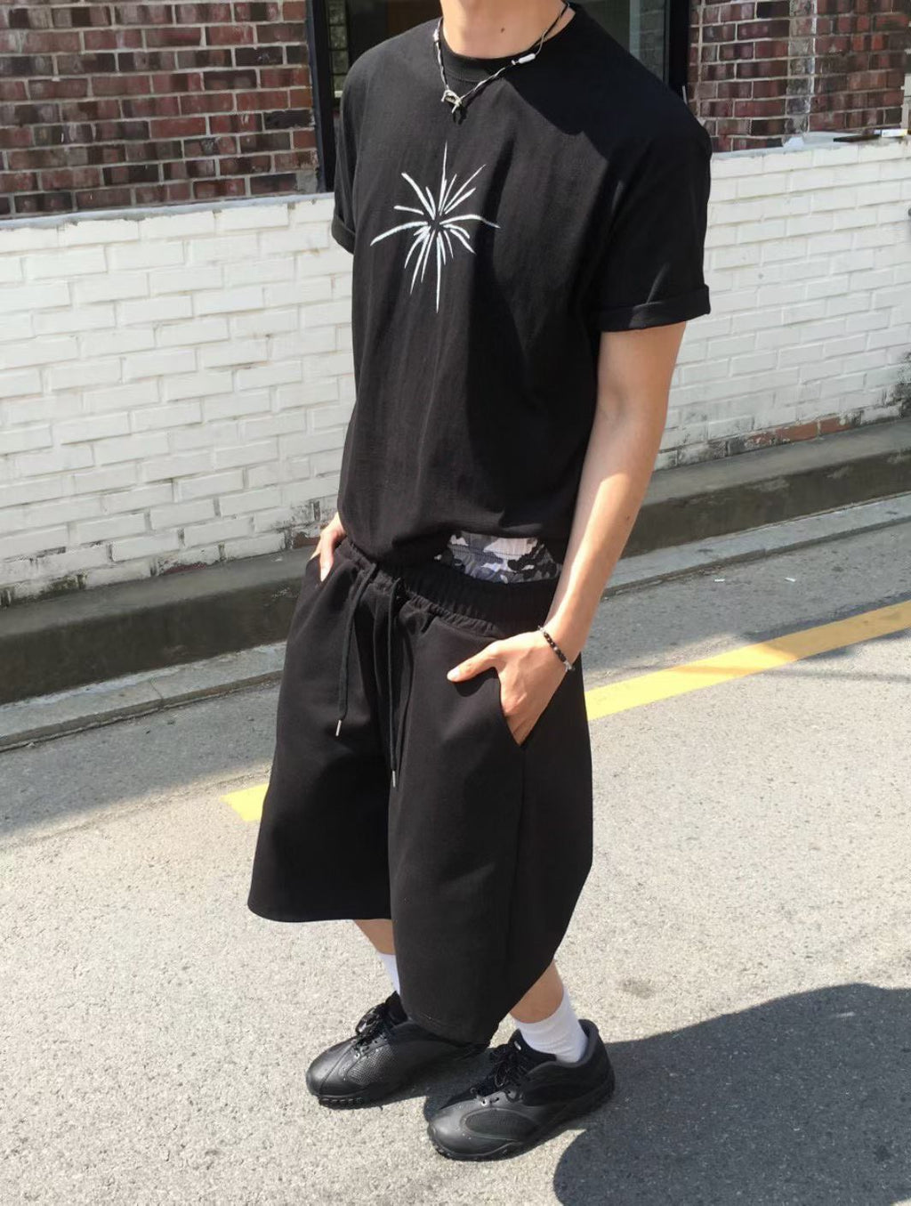 BOXY光芒印花寬短版短袖上衣