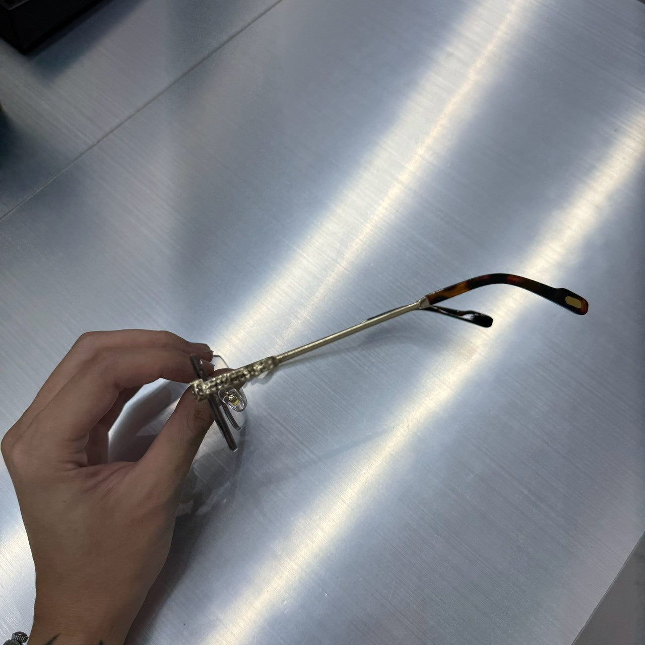 老錢風金豹琥珀無框抗藍光眼鏡