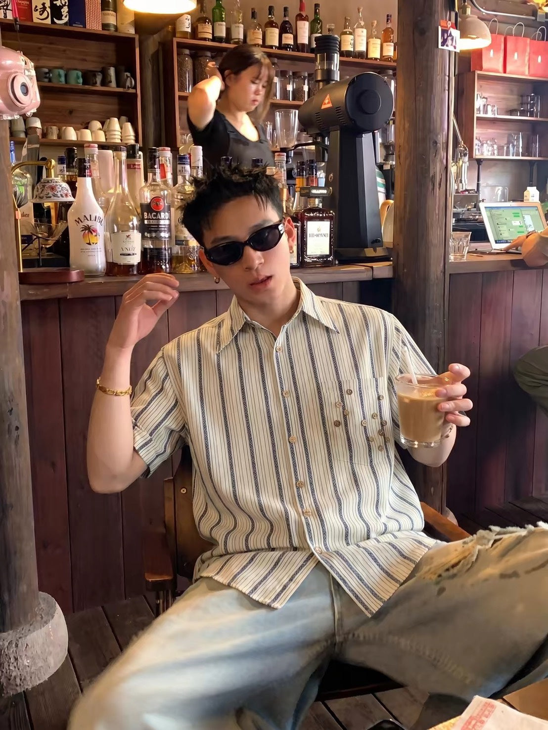 圖騰直條紋鈕扣襯衫